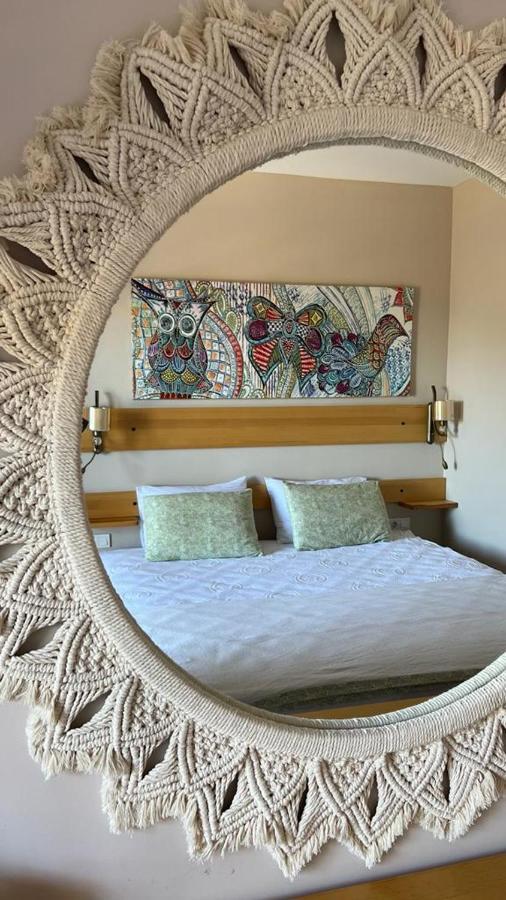Gaia Kozbeyli Hotel Foça Bagian luar foto